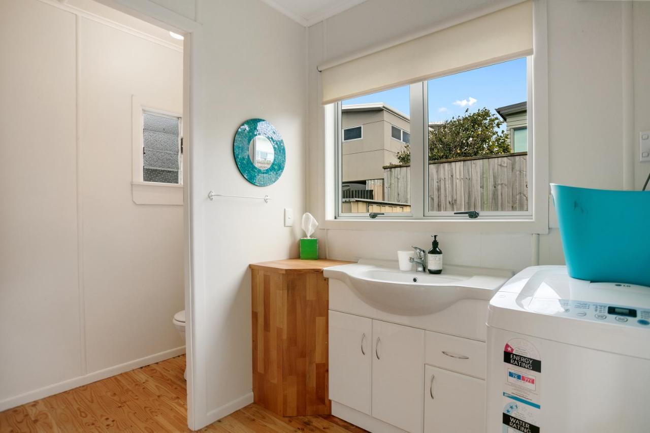 Clara'S Togs And Towels - Waihi - Bachcare Nz Villa Exterior photo